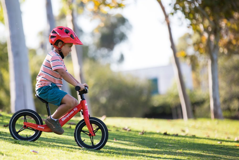 bicycoo toddler balance bike joovy red