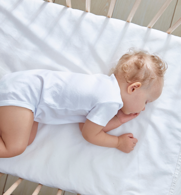 How to get your baby to sleep in a crib