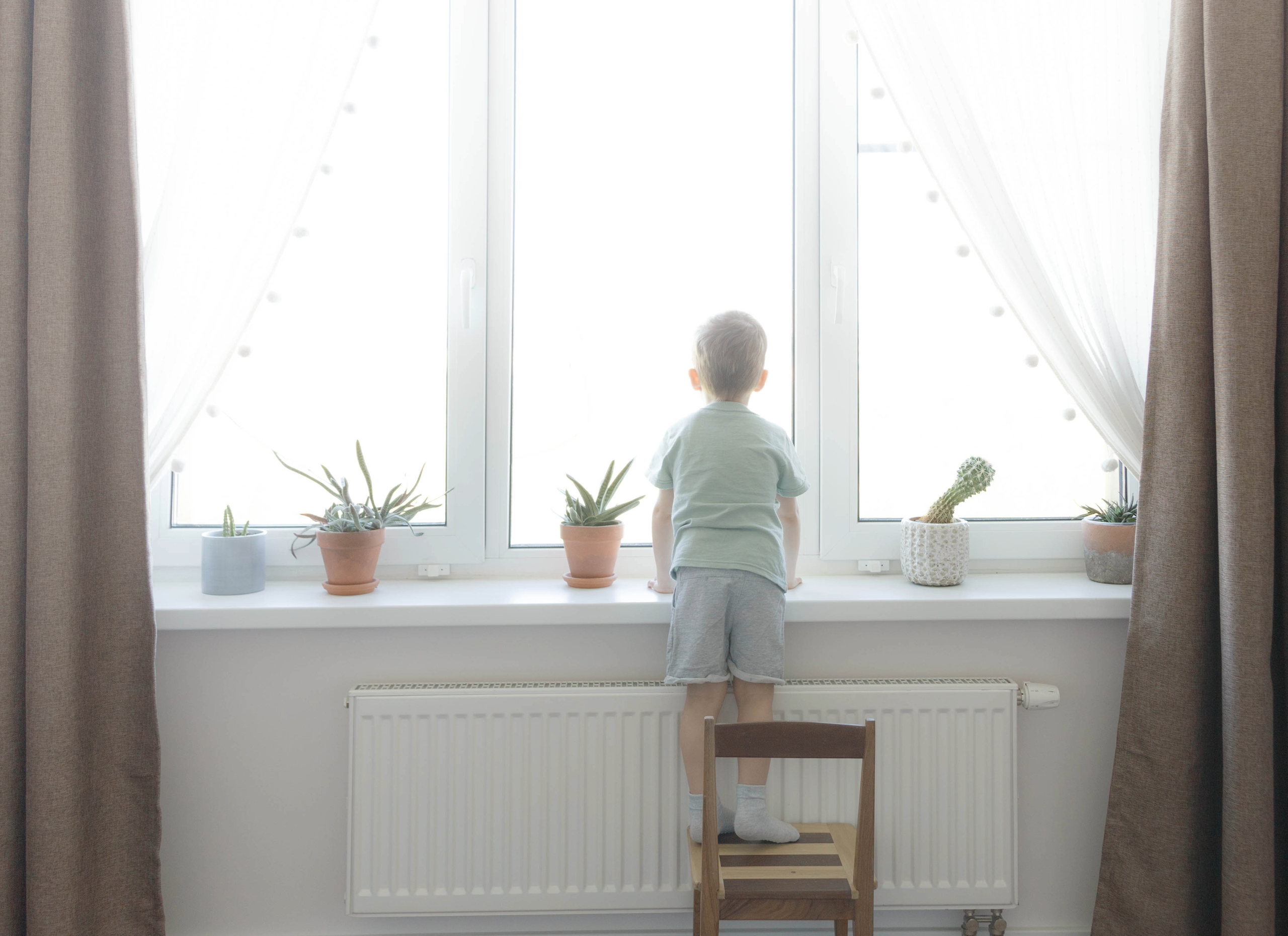 rainy day,indoors,inside,living room,fun ways,rain,kids,together